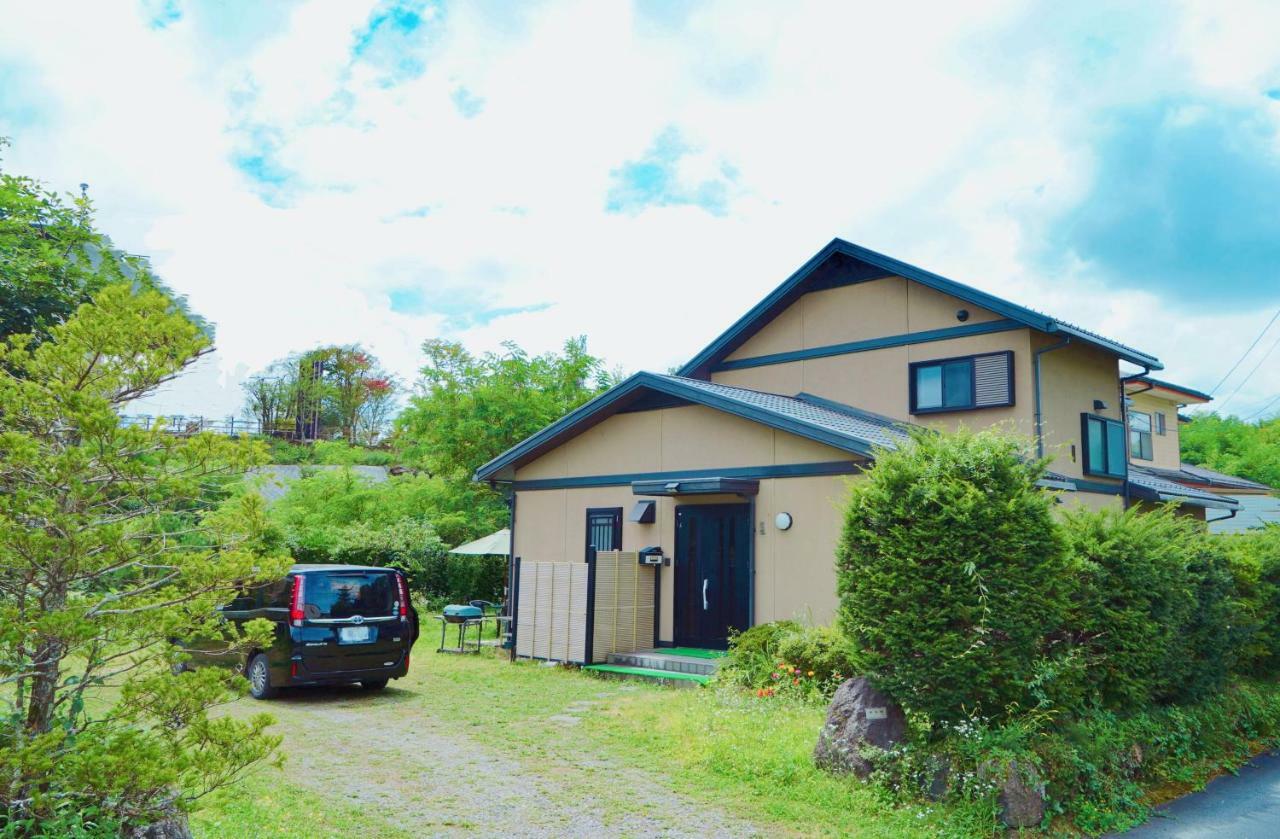 富士の樱house 宝栄 Villa Fujikawaguchiko Eksteriør billede